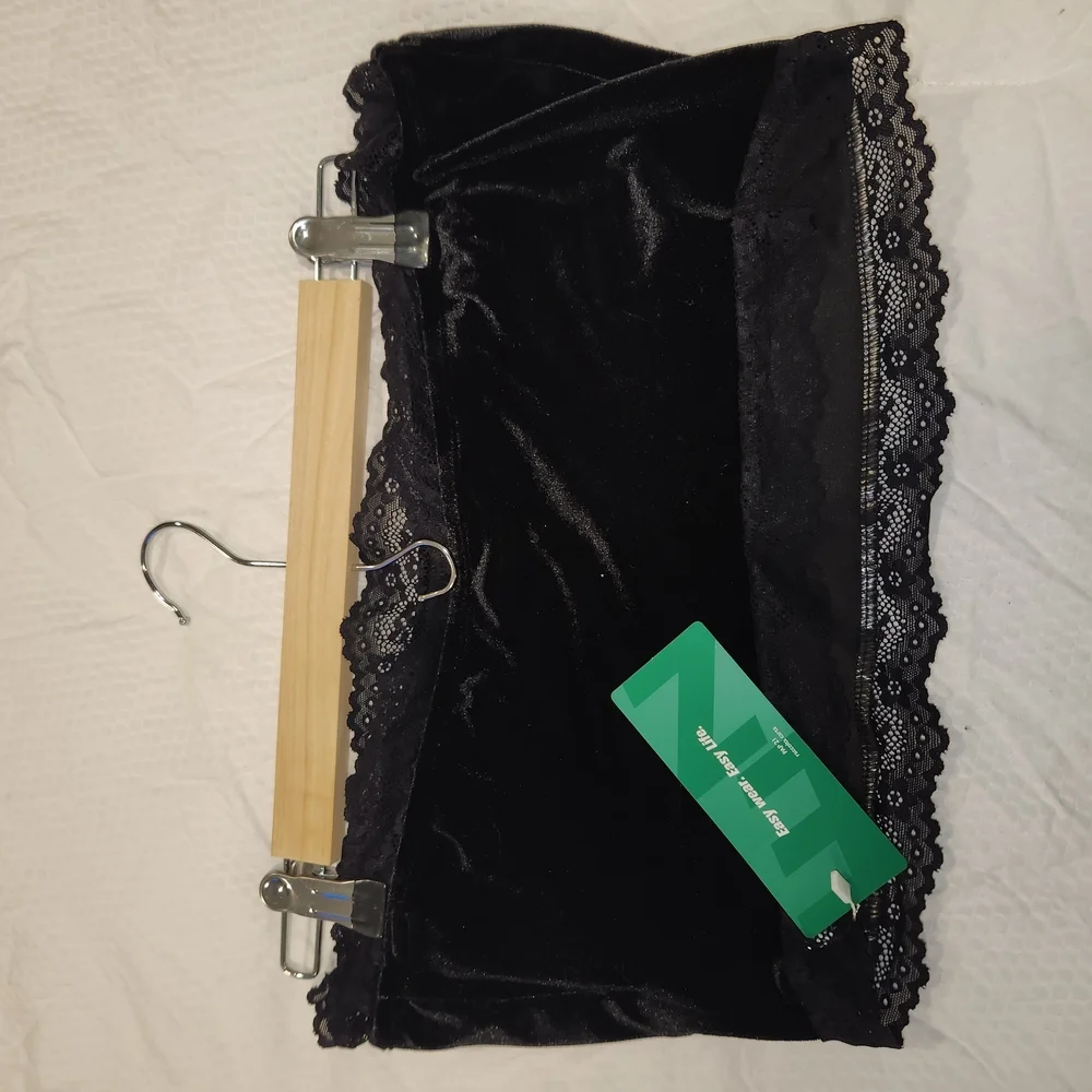 SHEIN Black Lace Trim Bandeau Intimate - Picture 2 of 7